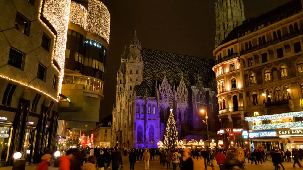 Stephansplatz, Wiedeń nocą