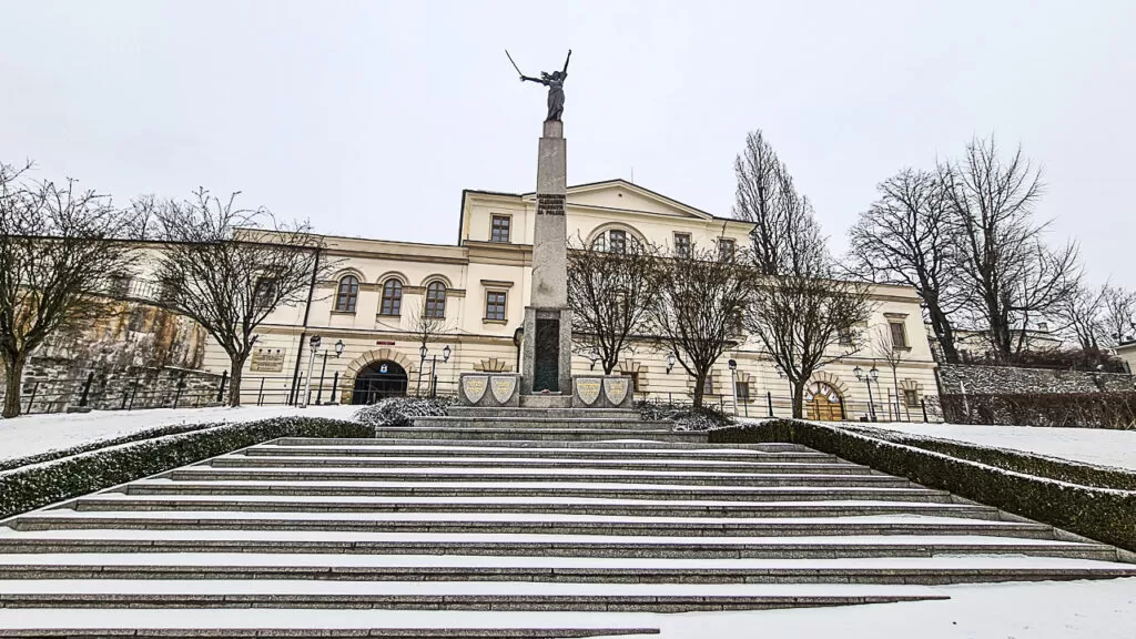 Pomnik Ku Czci Legionistów Poległych Za Polskę "Cieszyńska Nike"