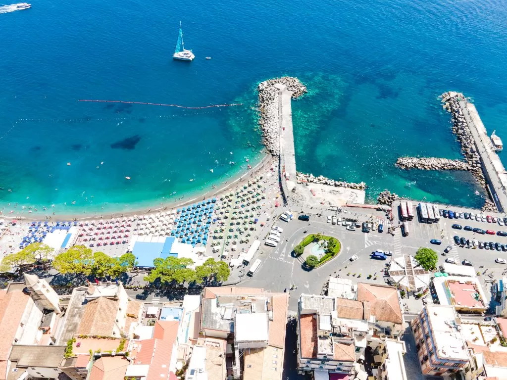 Amalfi, rondo i port