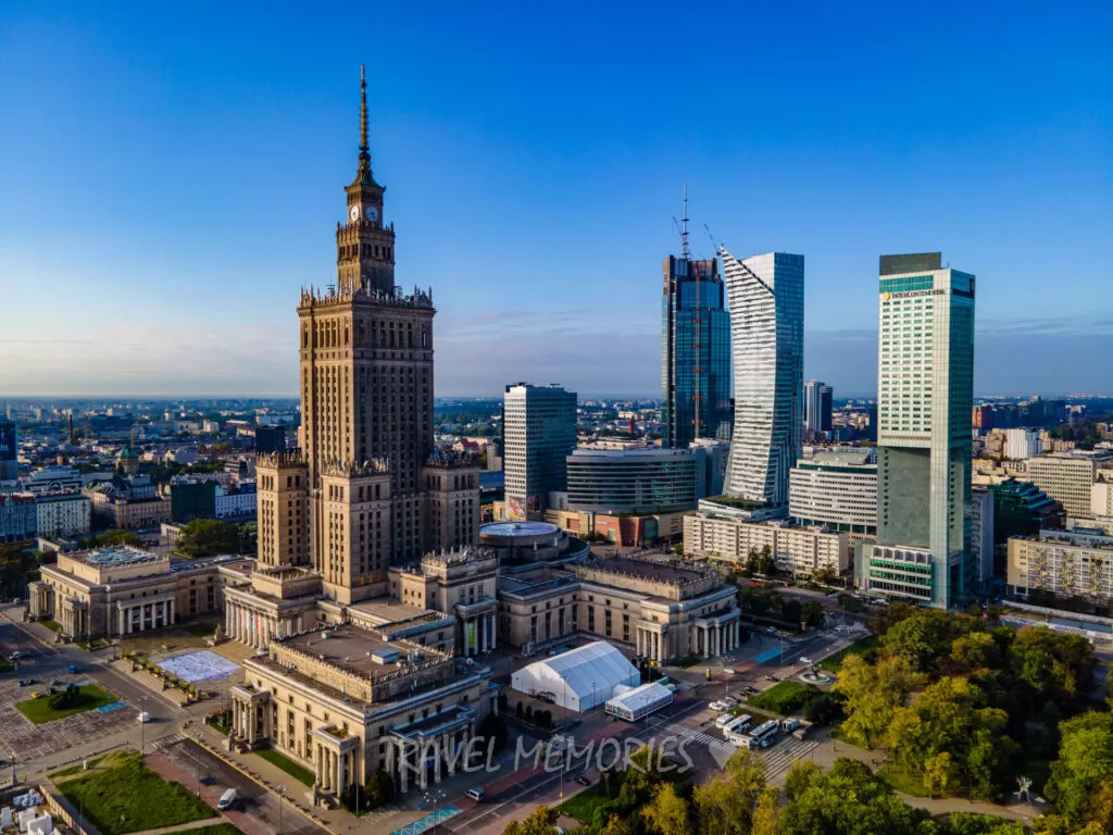 Warszawa, Pałac Kultury, centrum z drona