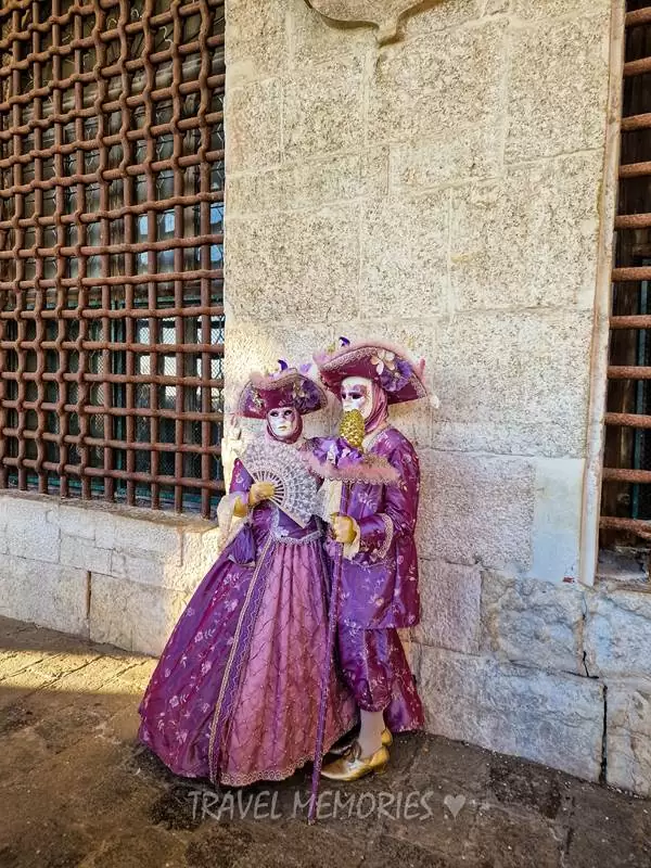 Karnawał w Wenecji 2023, kostiumy i maski Riva degli Schiavoni