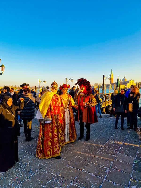 Karnawał w Wenecji 2023, kostiumy i maski Riva degli Schiavoni