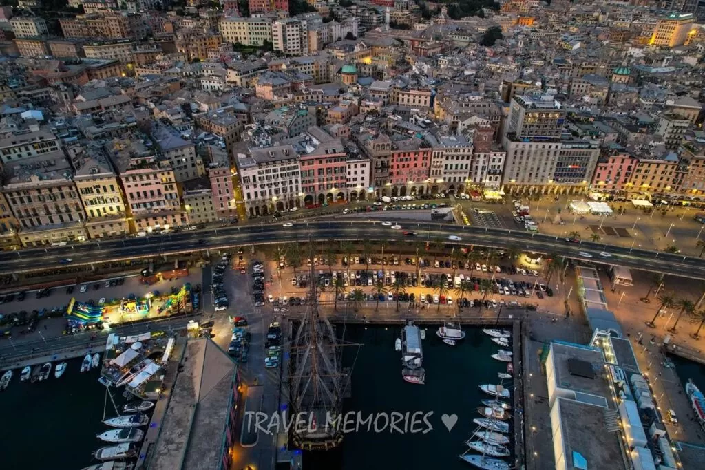 Genua, Włochy z drona, widok na port