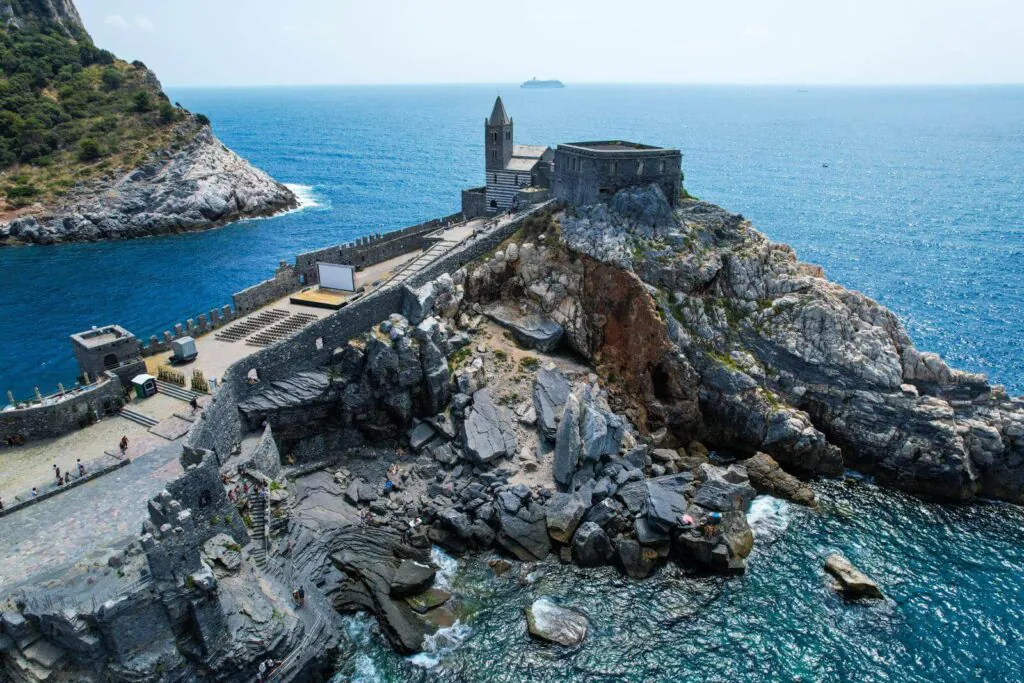 Chiesa di San Pietro z drona, Portovenere