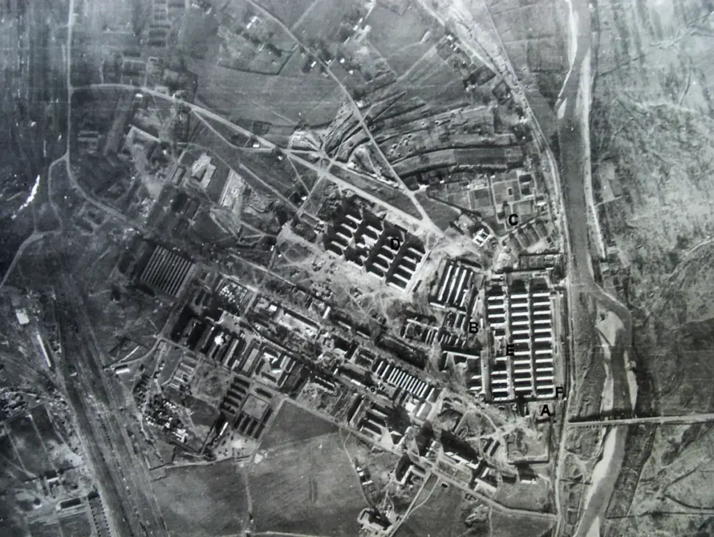 zdjęcie lotnicze obozu Auschwitz-Birkenau I