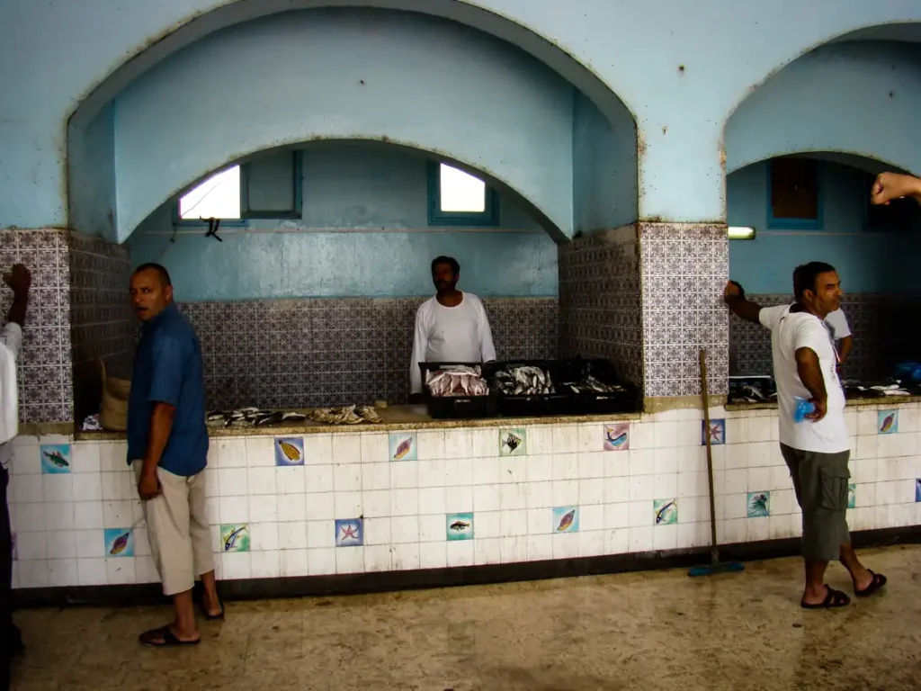 targ rybny w stolicy wyspy Houmt Souk Djerba