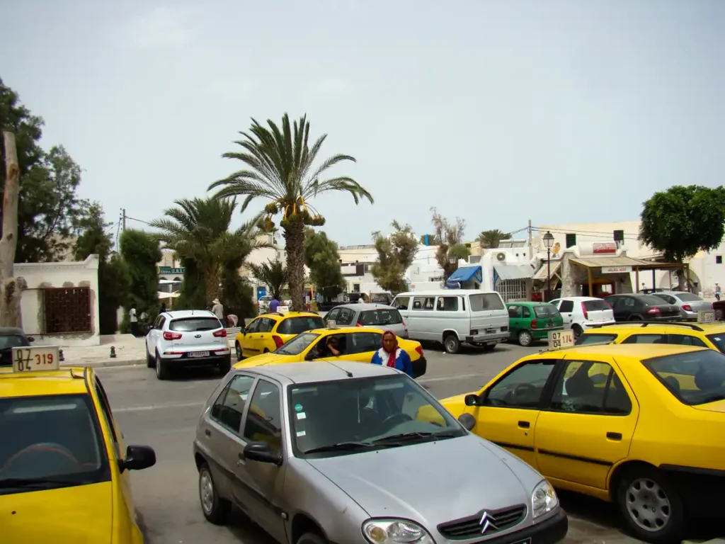 taksówki Houmt Souk na Djerbie w Tunezji
