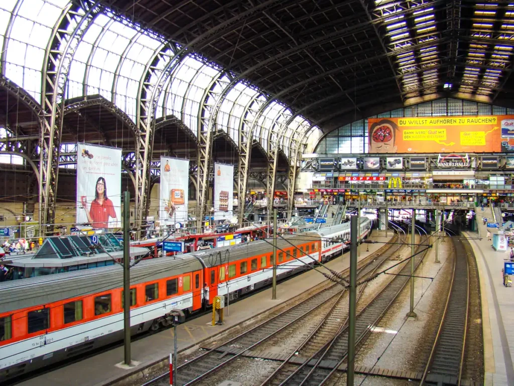 zadaszenie dworca w Hamburgu