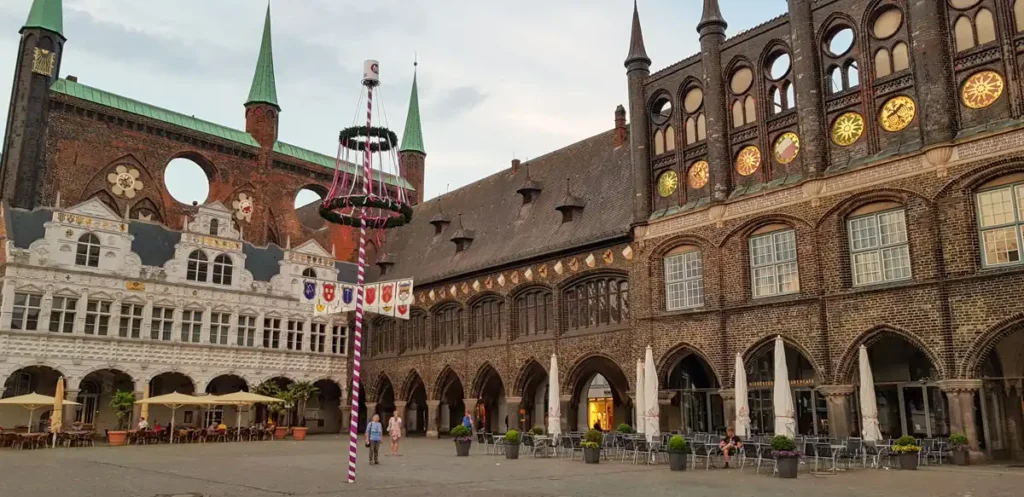 Historische Rathaustreppe Lübeck