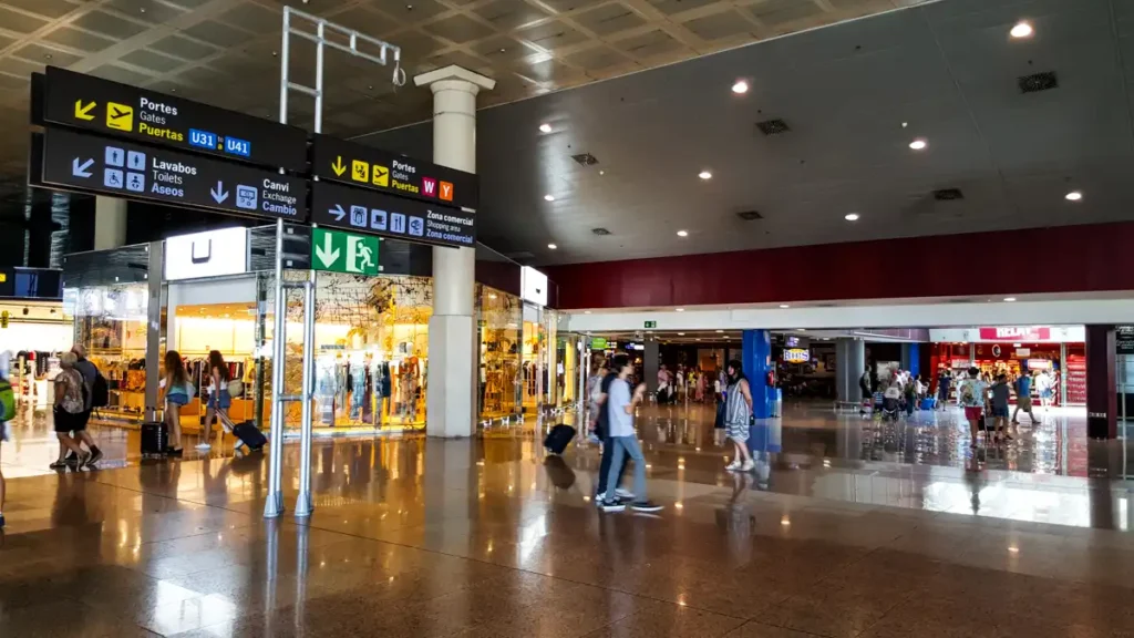 El Prat sklepy w terminalu