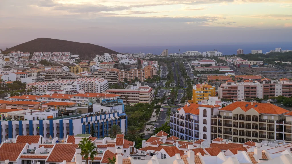 Czy Hollywood Mirage Tenerife ma siłownię?